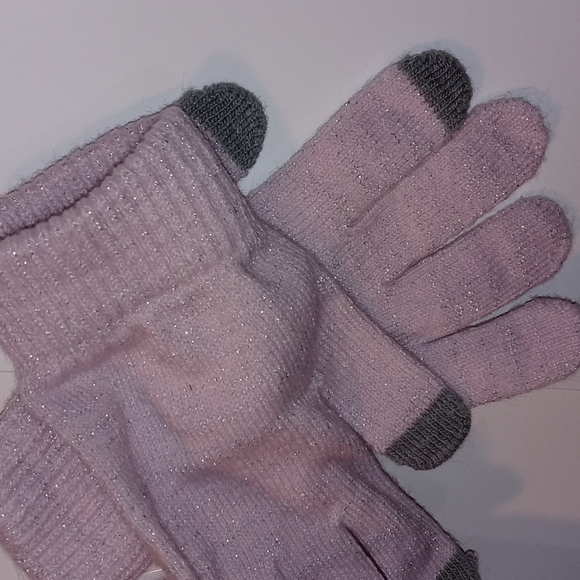 Infinity Scarf/Hat/Gloves Set - Picture 7 of 8